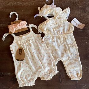 NWT 0-3 Month Outfits w/ Bows!